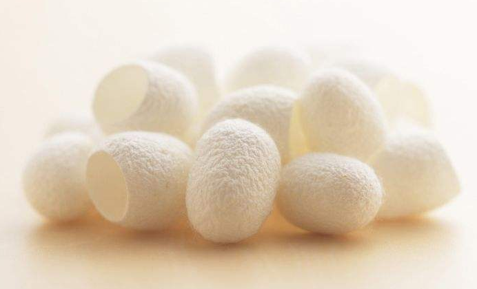 桑蚕丝<a href=//qdnxo.com/ target='_blank'>面料</a>的洗涤方式