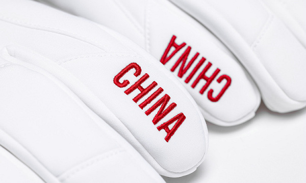 安踏 x 谷爱凌 x Beats 三方联名冰雪礼盒-4.jpg